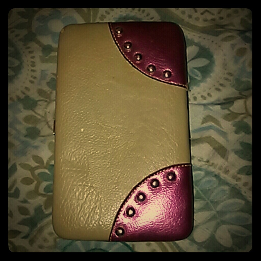Wallet colors Grey and plum.